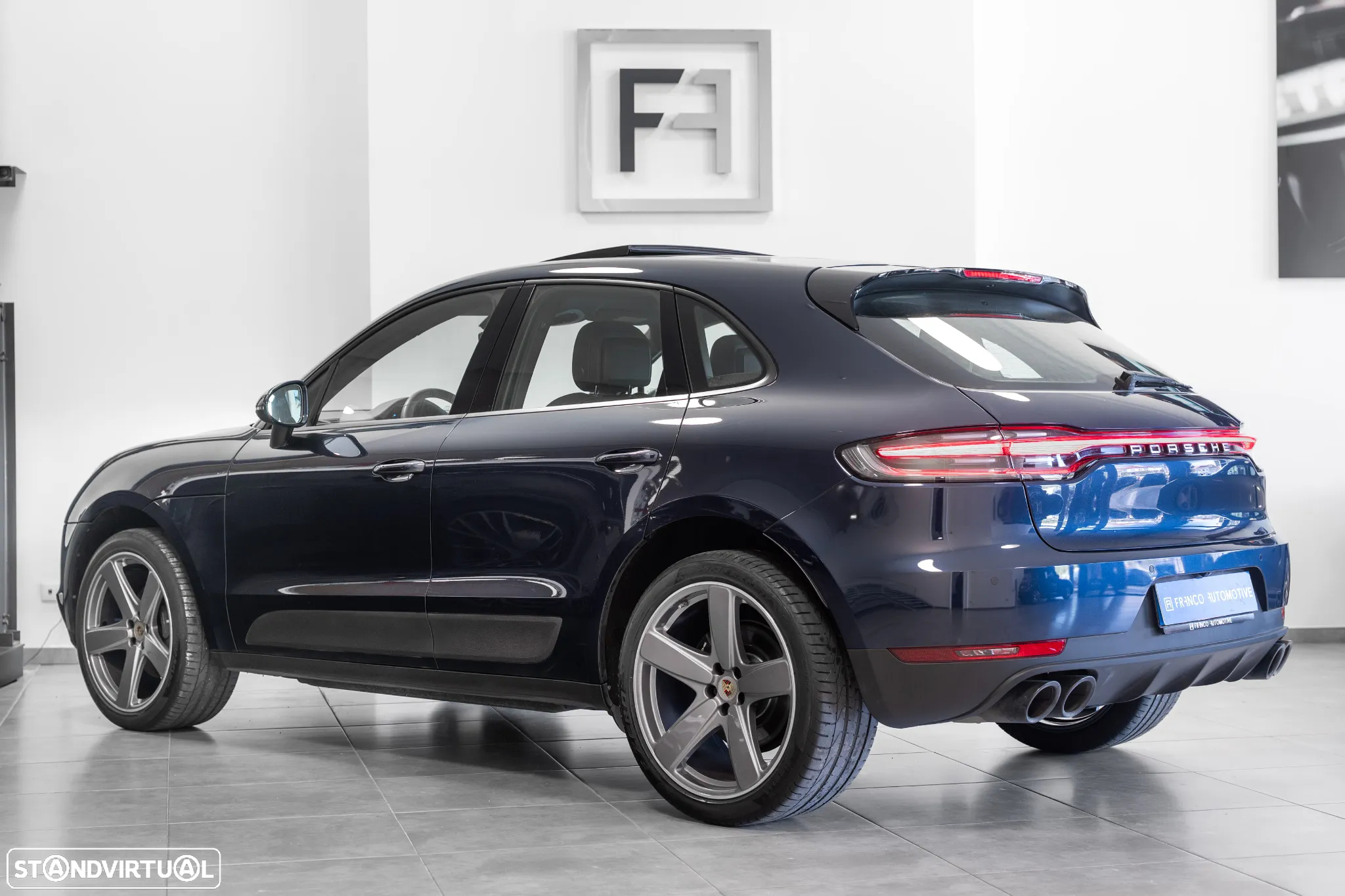 Porsche Macan Standard - 3