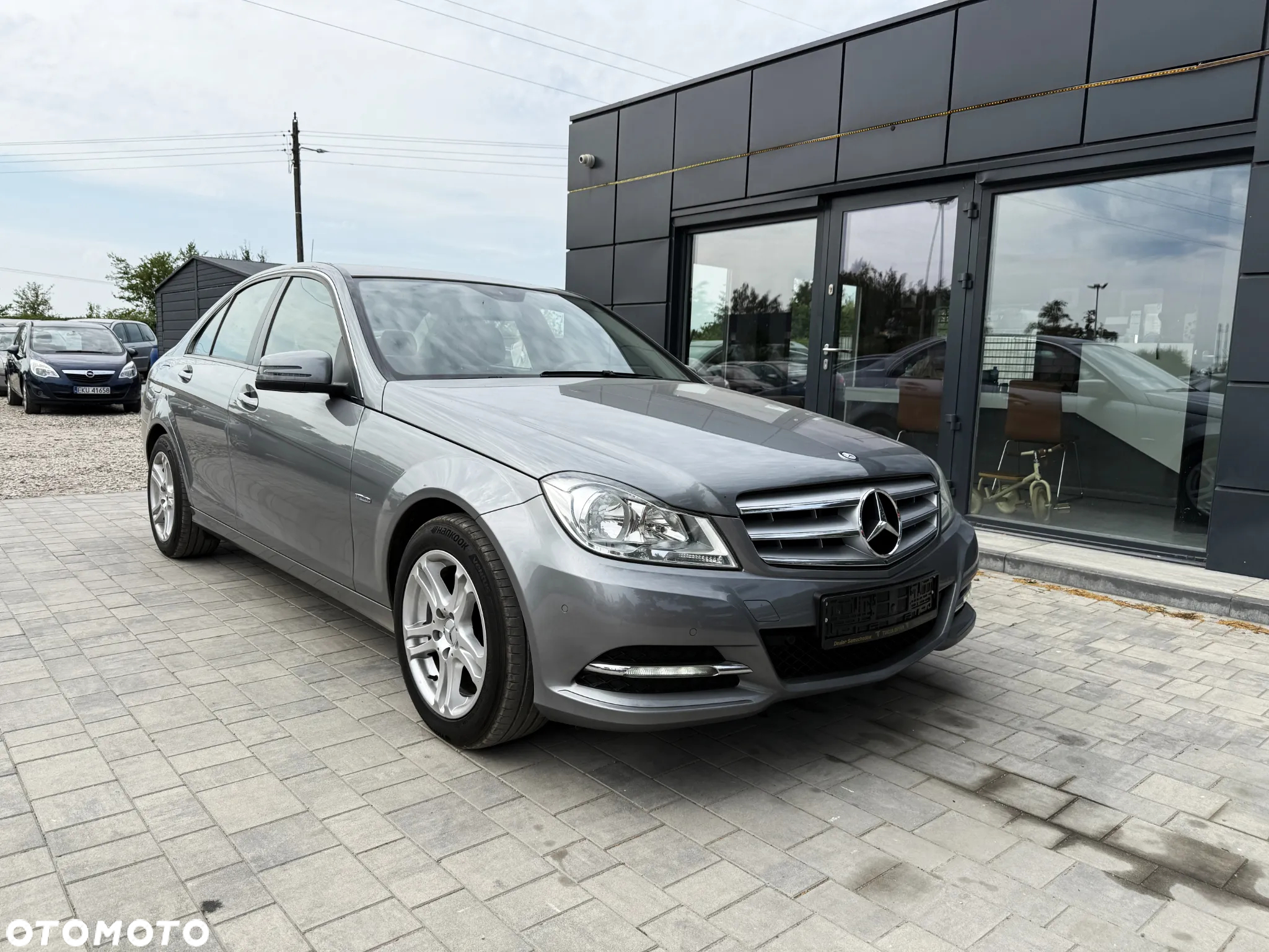 Mercedes-Benz Klasa C 200 CDI BlueEff Avantgarde - 3