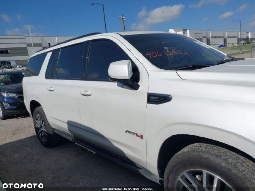 GMC Yukon - 4