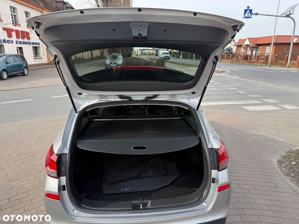 Hyundai i30 1.5 T-GDI 48V-Hybrid Advantage - 19