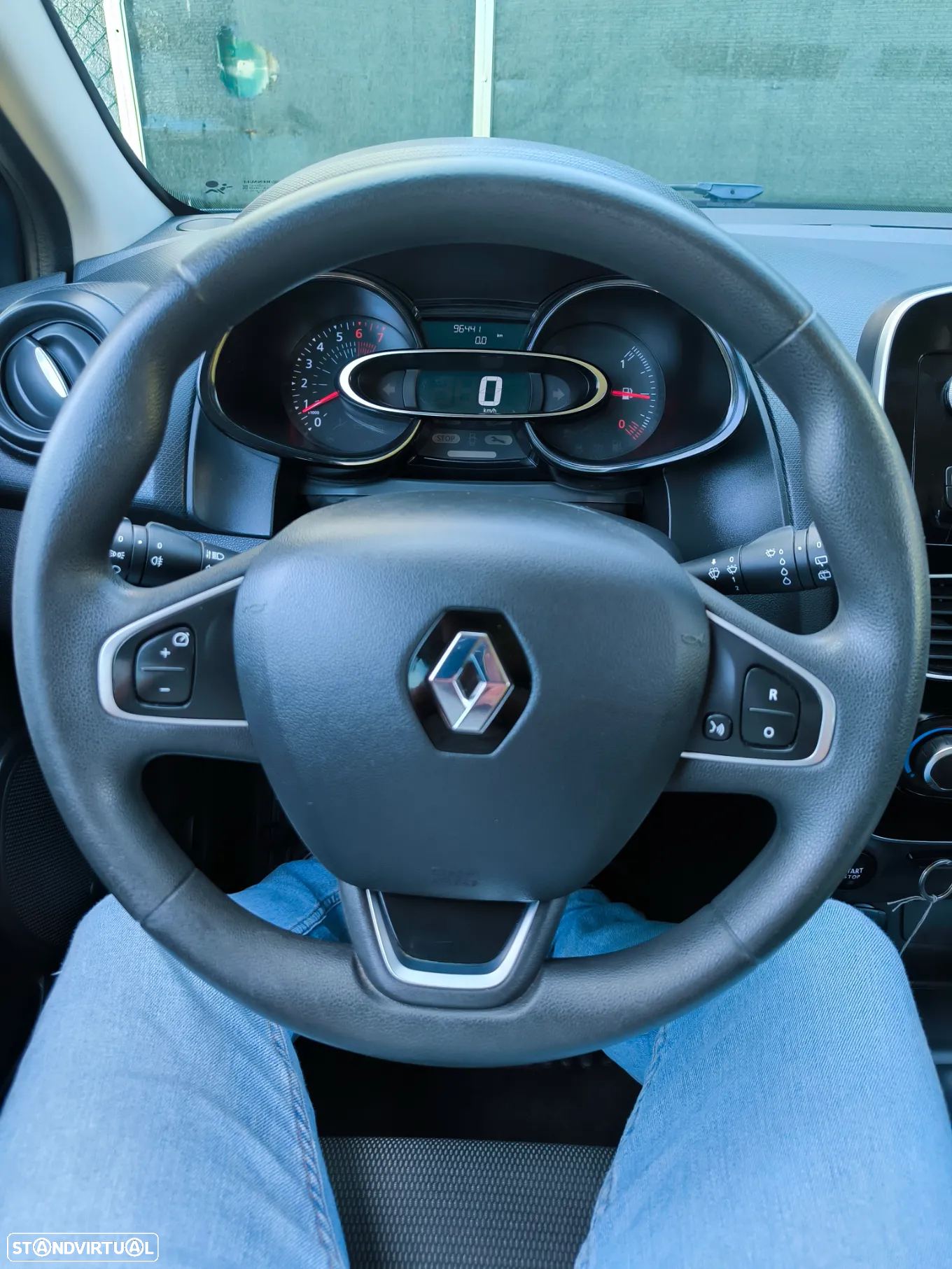 Renault Clio 1.2 Zen - 17