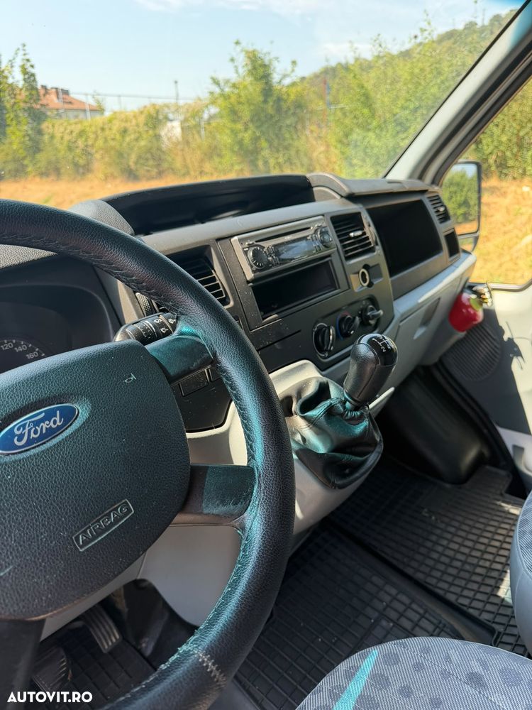 Ford Transit - 10