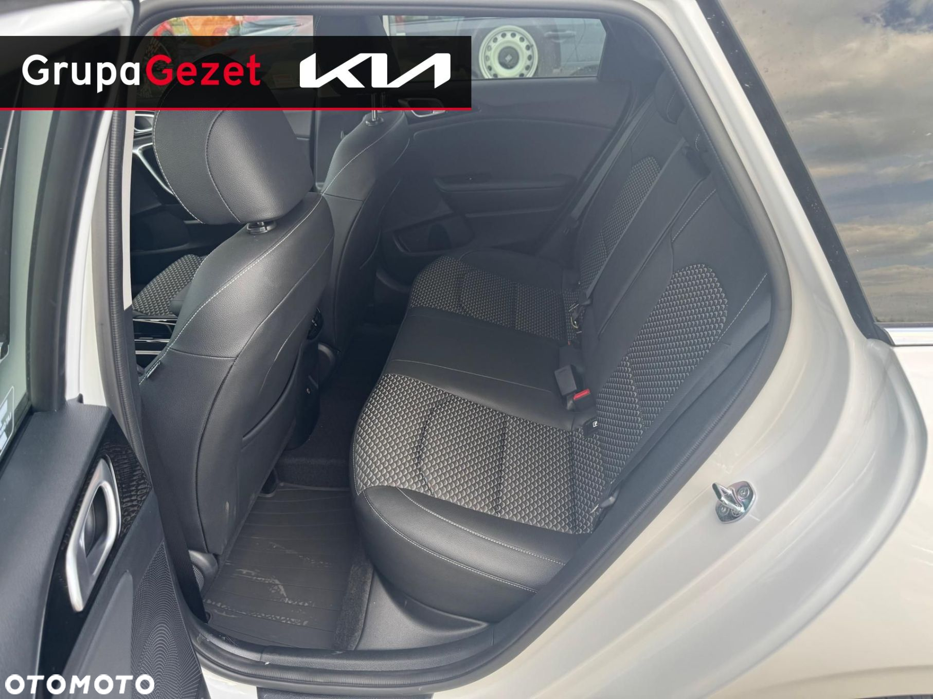 Kia Ceed - 17