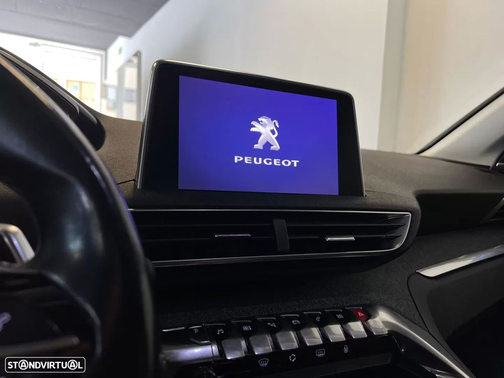 Peugeot 3008 1.5 BlueHDi GT Line EAT8 - 43