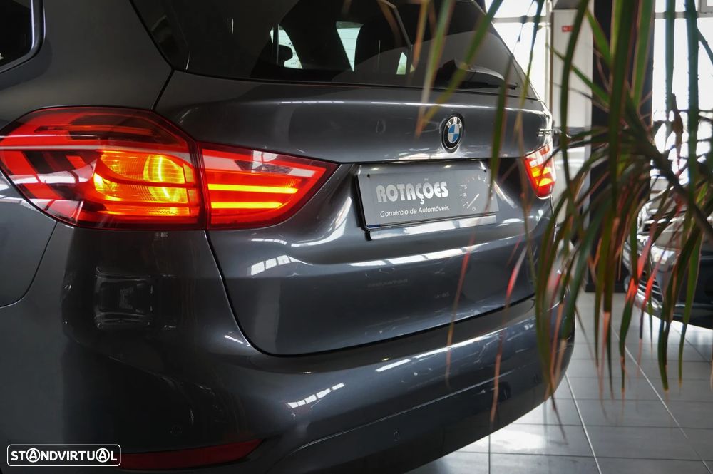 BMW 216 Gran Tourer d 7L Line Luxury - 36