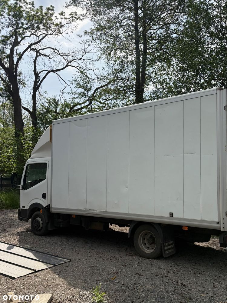 Nissan Cabstar - 4