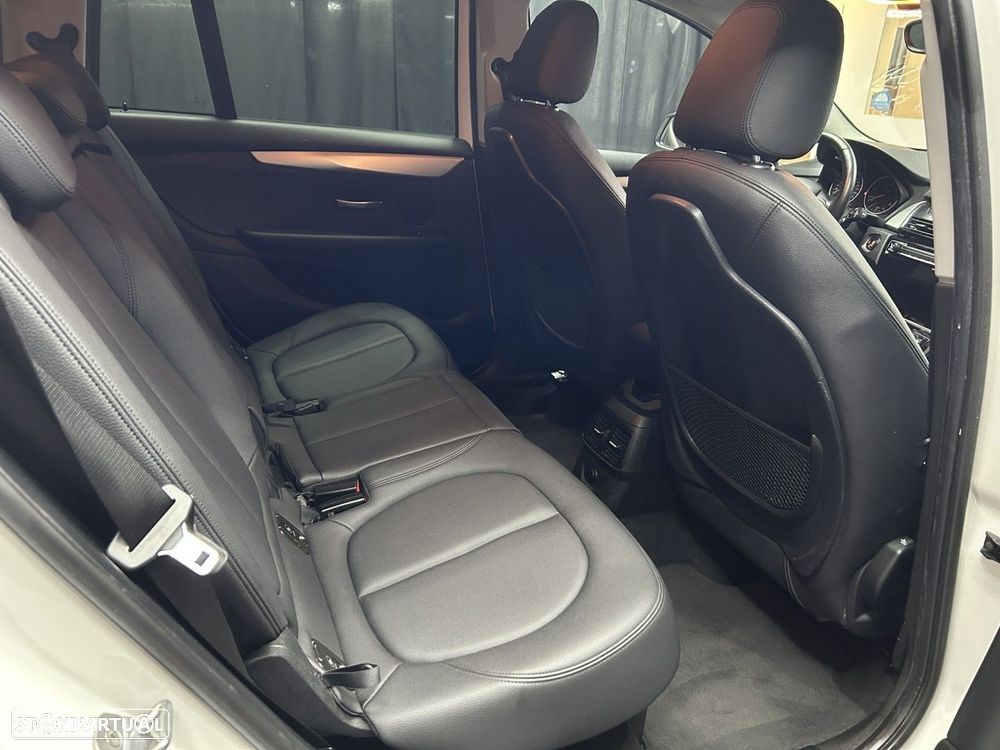 BMW 216 Gran Tourer d Advantage - 12