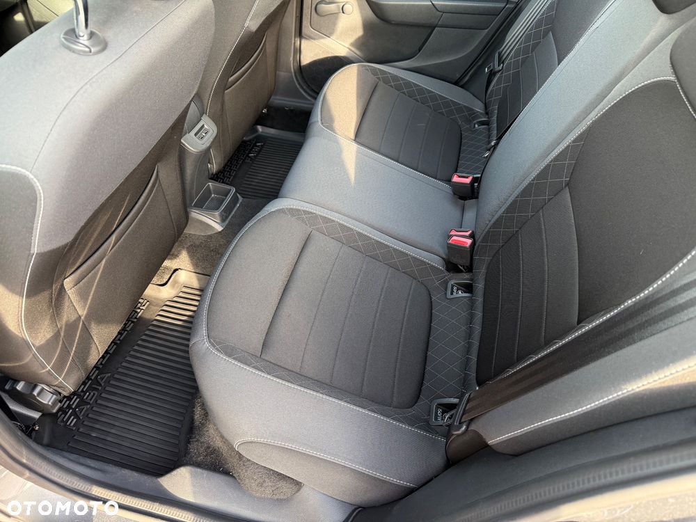 Skoda Fabia 1.0 TSI Ambition - 12