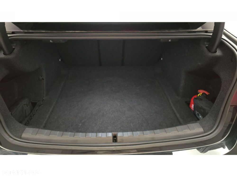 BMW Seria 3 320d xDrive mHEV M Sport - 24