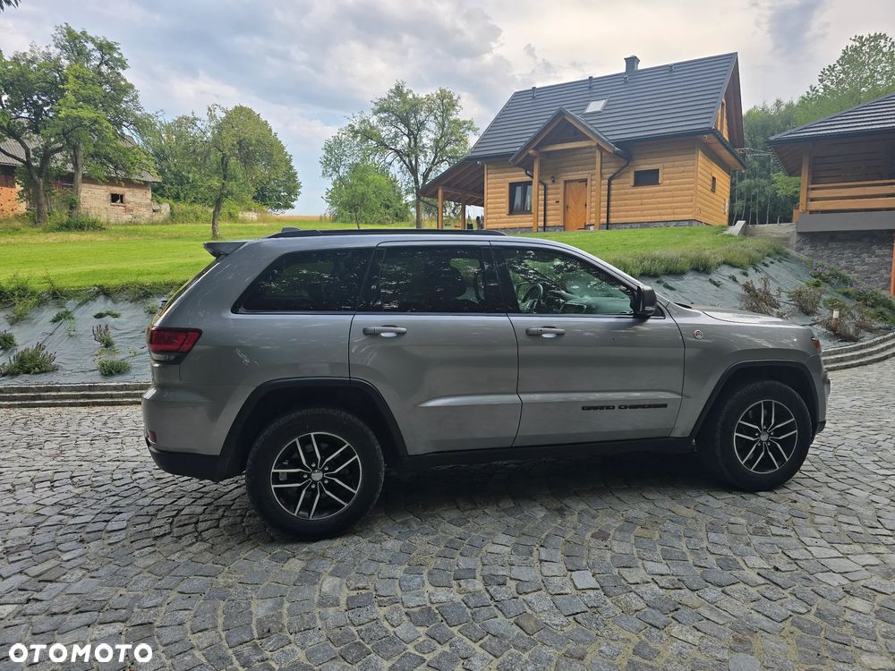 Jeep Grand Cherokee 5.7 V8 HEMI 4WD Automatik Overland - 5