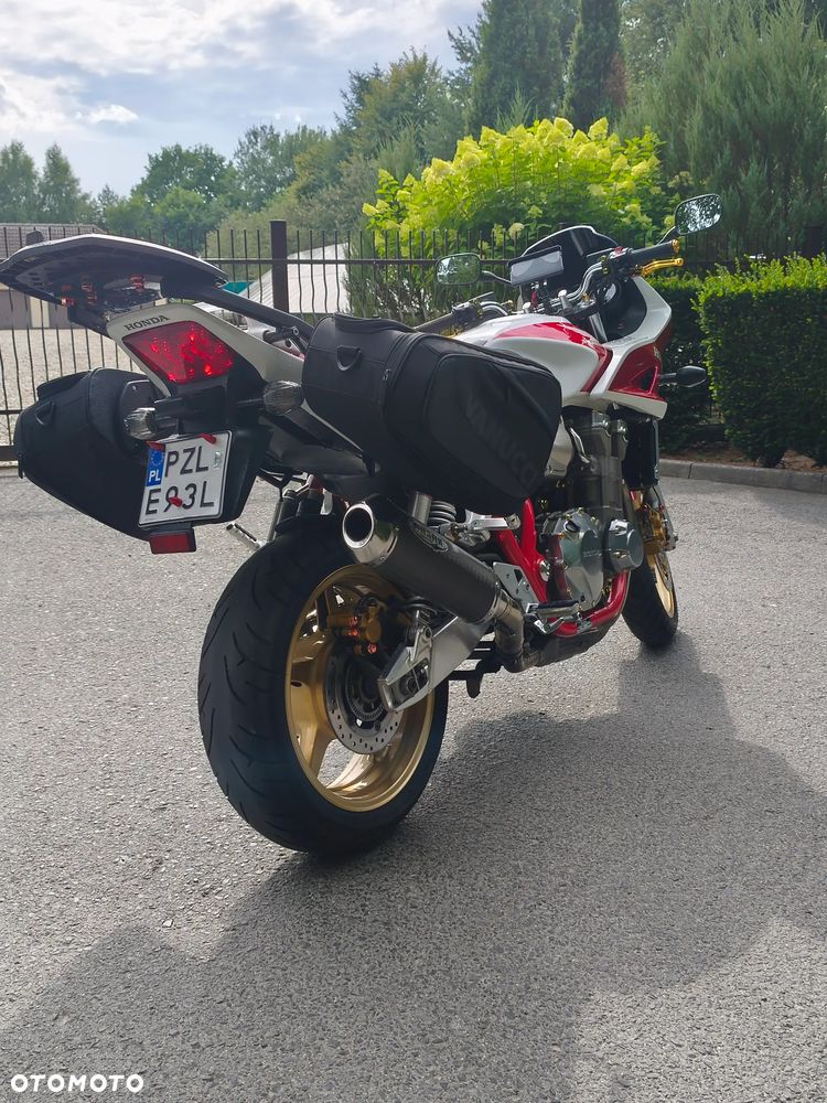 Honda CB - 12
