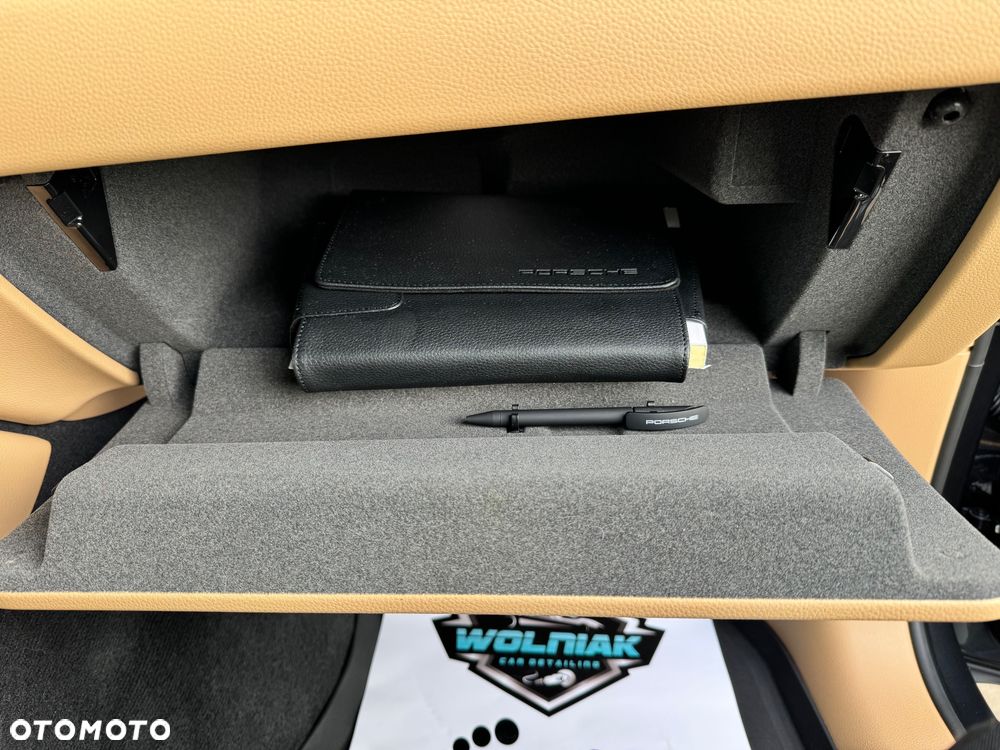 Porsche Macan Standard - 25