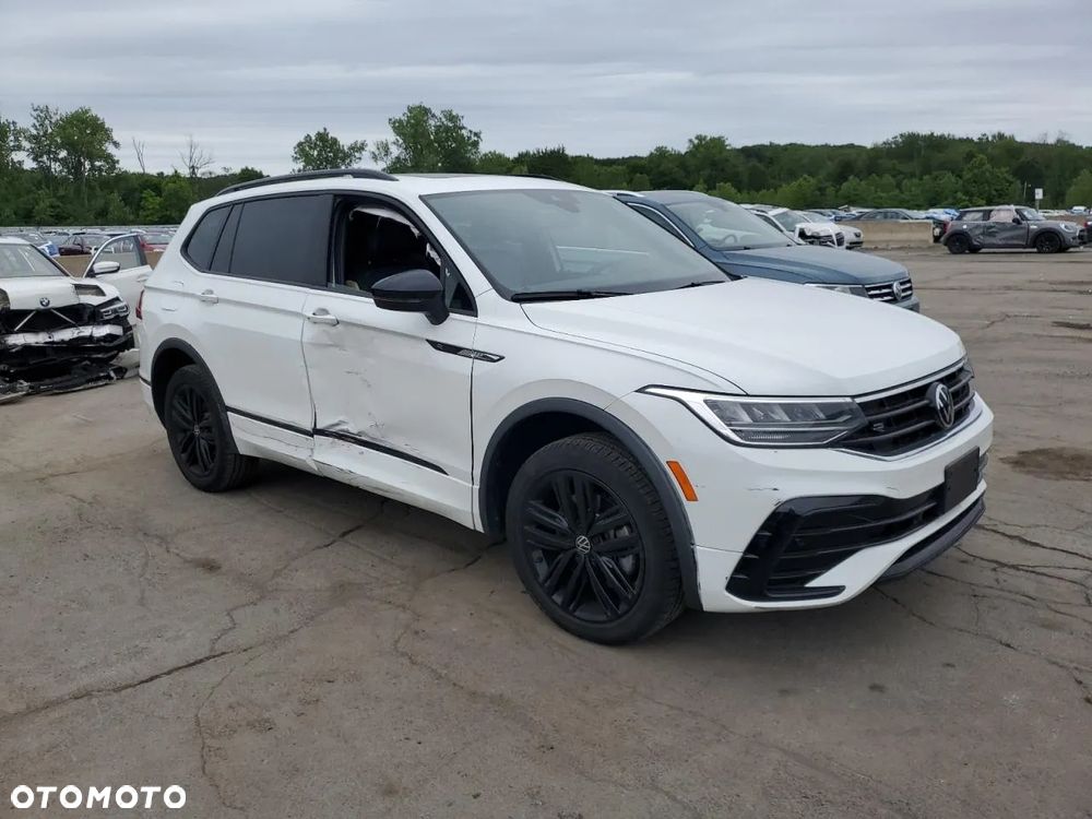 Volkswagen Tiguan - 4