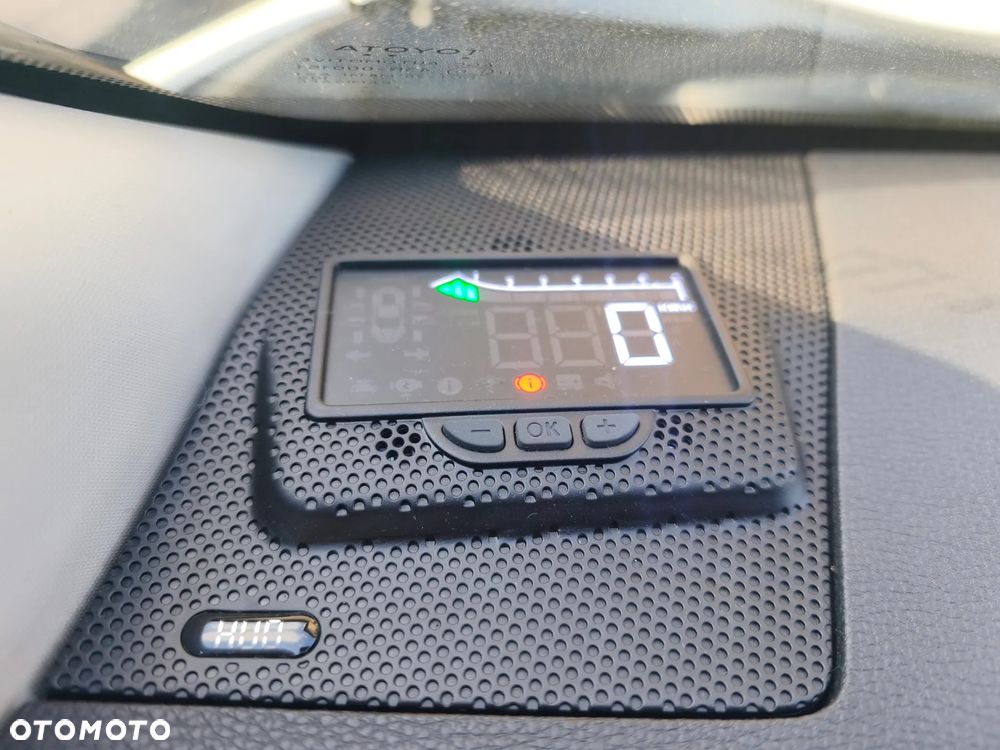 Toyota RAV4 2.0 Comfort 4x2 - 23