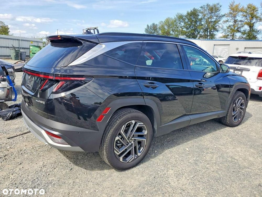Hyundai Tucson - 4