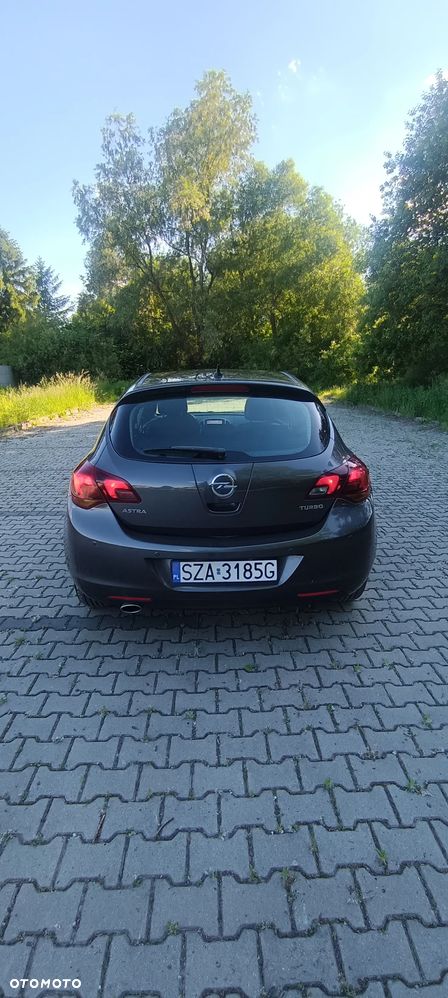 Opel Astra 1.4 T Cosmo - 4