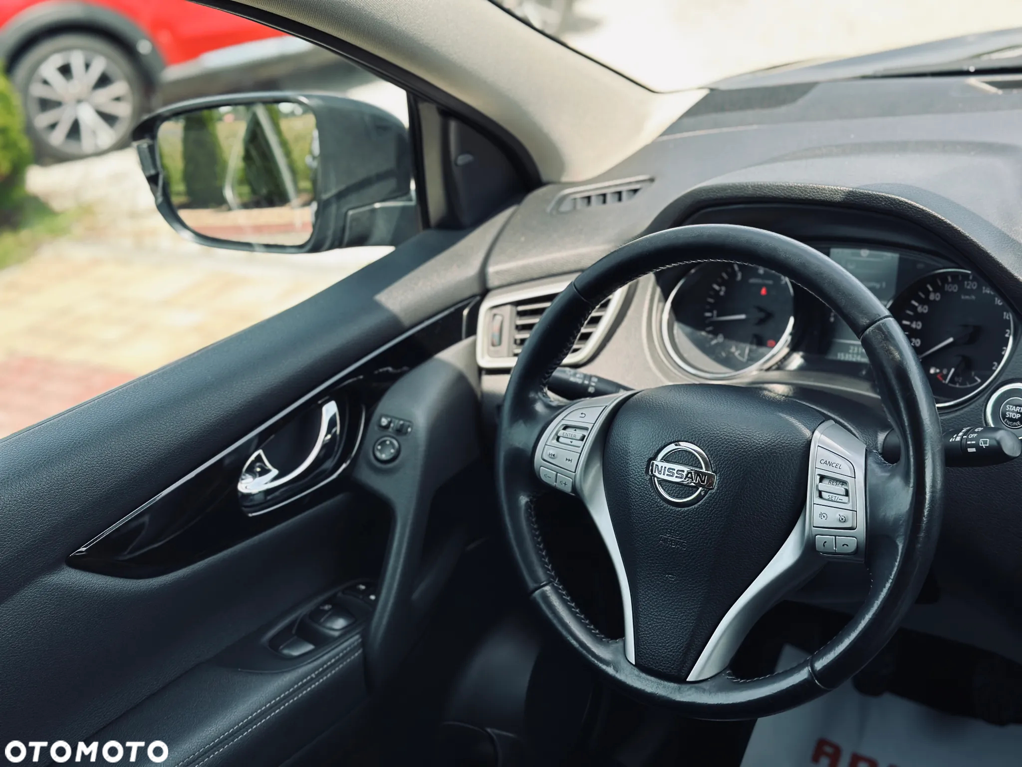Nissan Qashqai 1.2 DIG-T Tekna EU6 - 24