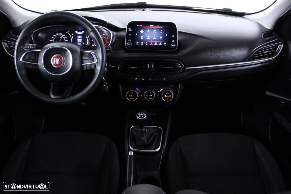 Fiat Tipo Station Wagon 1.6 M-Jet Lounge - 18
