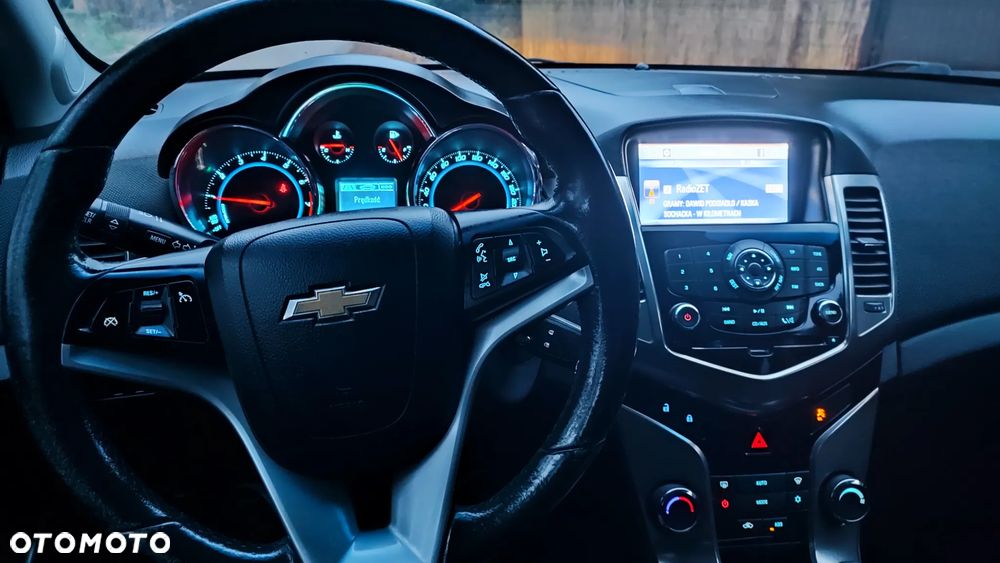 Chevrolet Cruze 1.4 T LTZ - 15