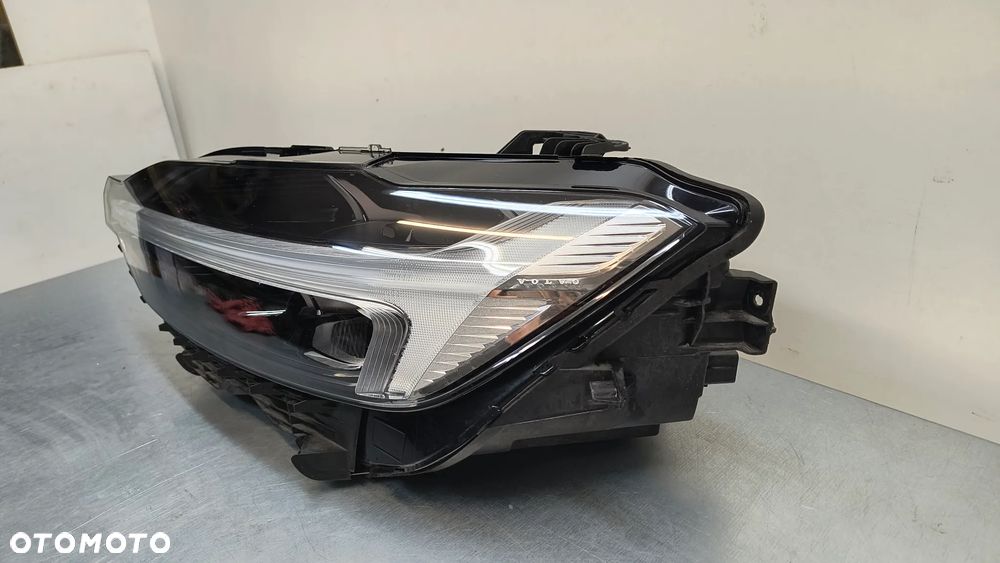 Lampa Lewa przednia Volvo XC60 II Lift - 3