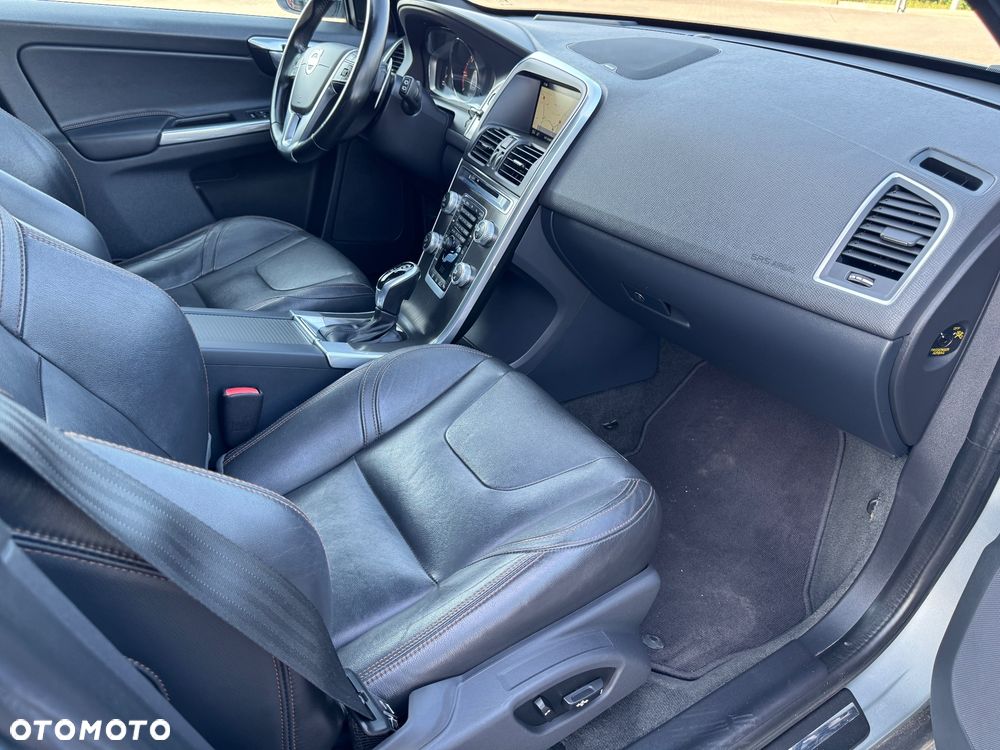 Volvo XC 60 D4 Drive-E Summum - 17
