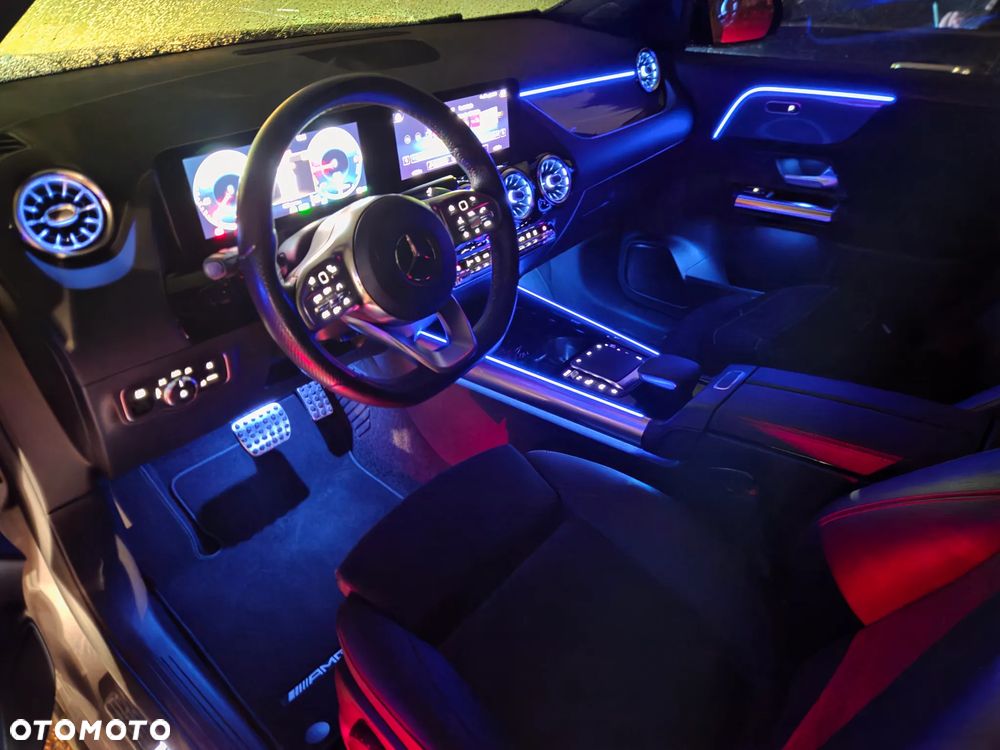 Mercedes-Benz GLA 250e AMG Line - 13