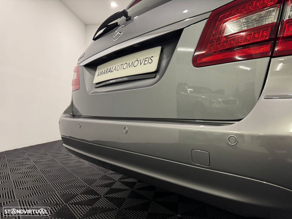 Mercedes-Benz E 250 CDi Avantgarde BlueEfficiency Auto. - 23