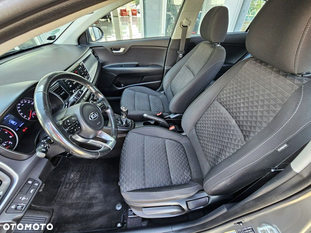 Kia Rio 1.0 T-GDI 100 Dream-Team Edition - 27