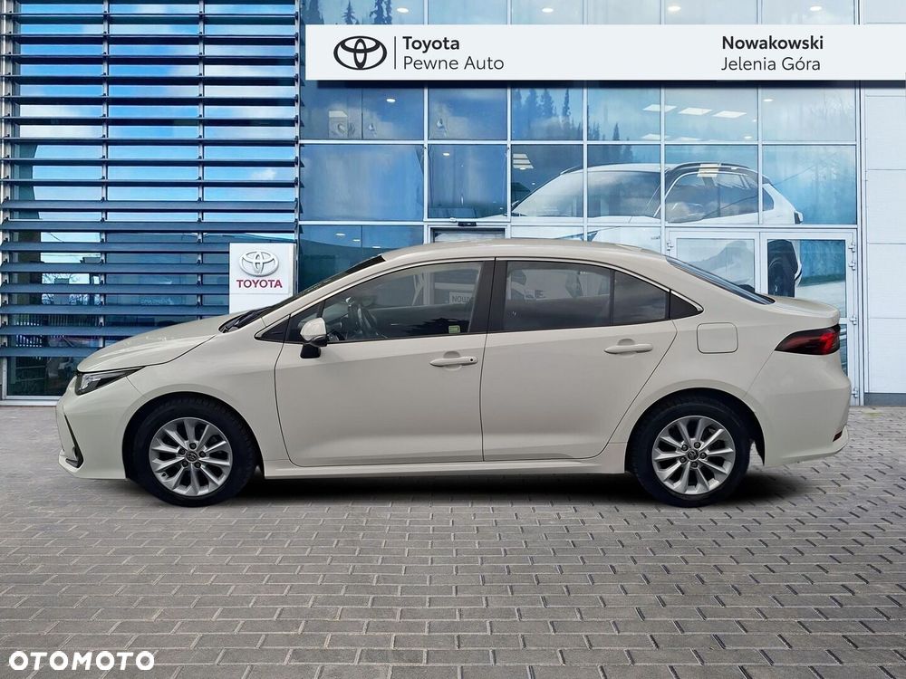 Toyota Corolla - 3