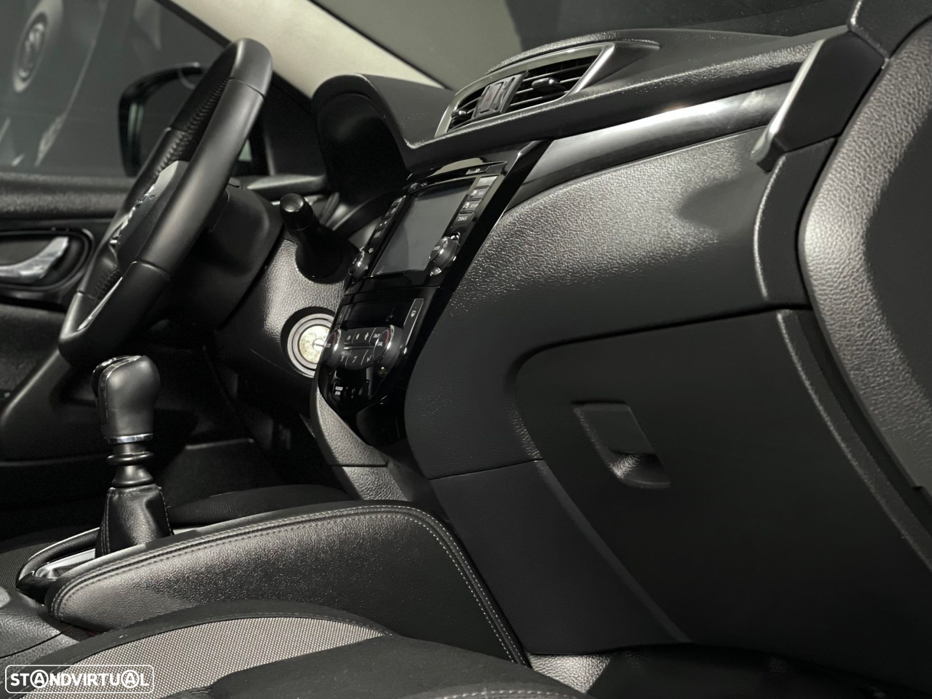 Nissan Qashqai 1.5 dCi N-Connecta - 9