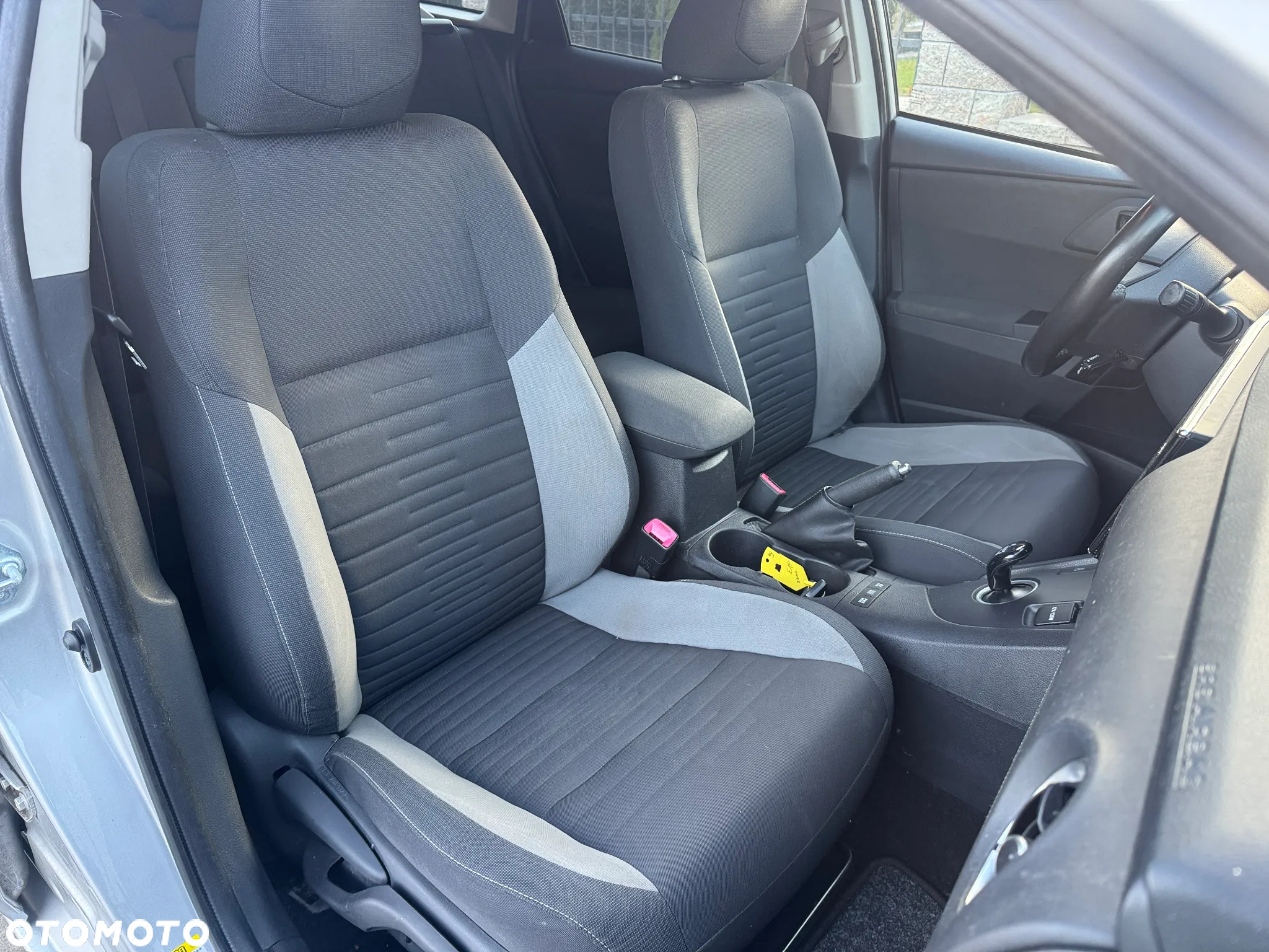 Toyota Auris 1.8 VVT-i Hybrid Automatik Comfort - 5