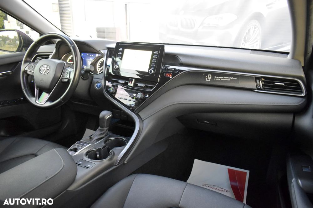 Toyota Camry Business Edition - 10