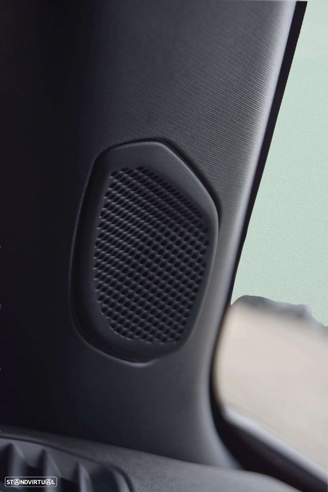 Peugeot 2008 1.2 PureTech Style - 24