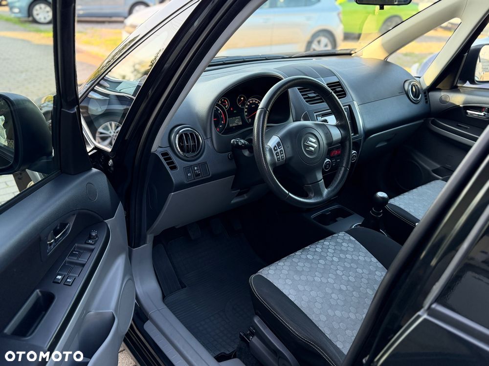 Suzuki SX4 1.6 Premium 4WD - 8
