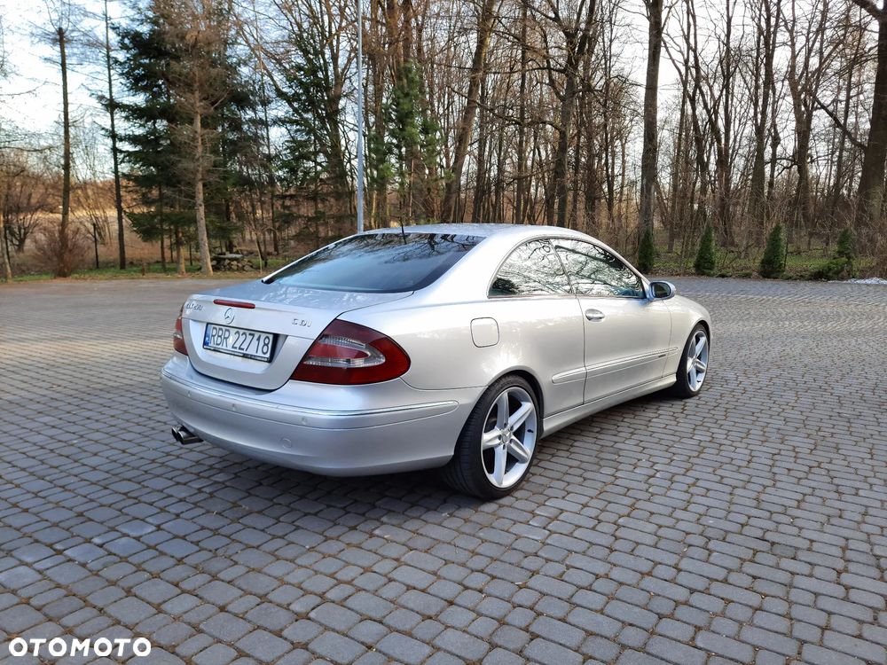 Mercedes-Benz CLK - 3