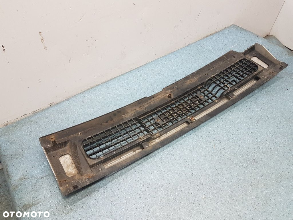 IVECO DAILY III ATRAPA / GRILL - 7