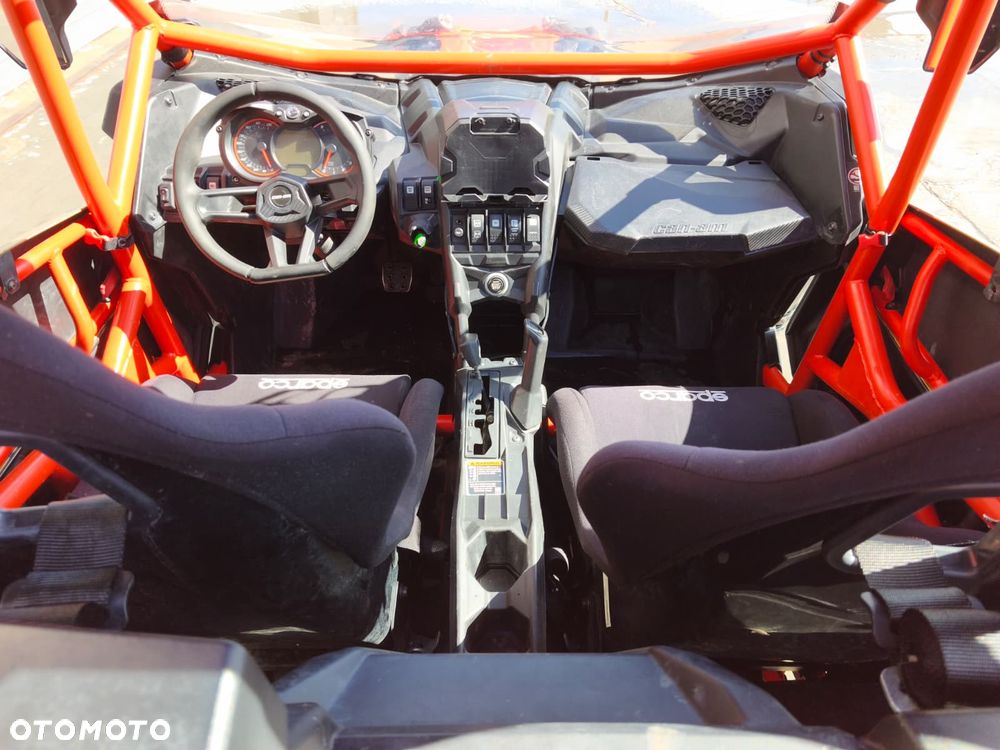 Can-Am Maverick - 10