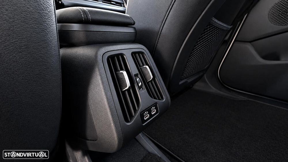BMW iX1 xDrive30 Pack Desportivo M - 26