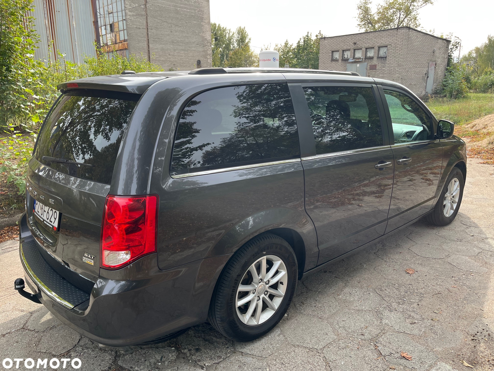 Dodge Grand Caravan - 5