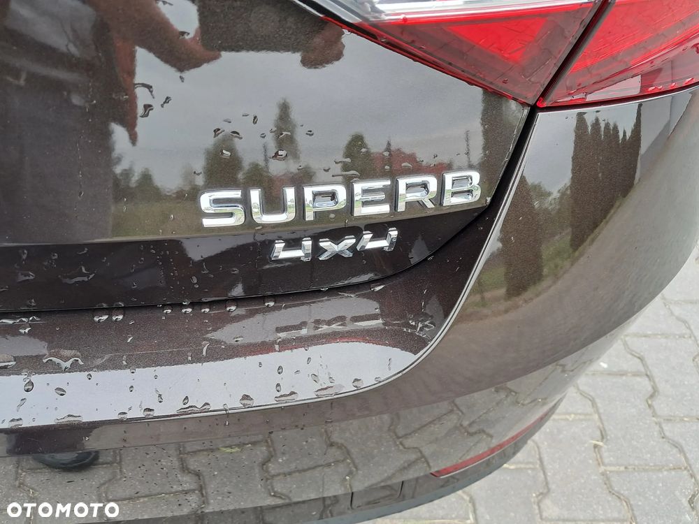 Skoda Superb 2.0 TDI 4x4 L&K DSG - 18