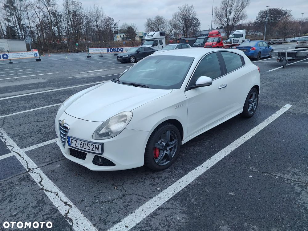 Alfa Romeo Giulietta - 1