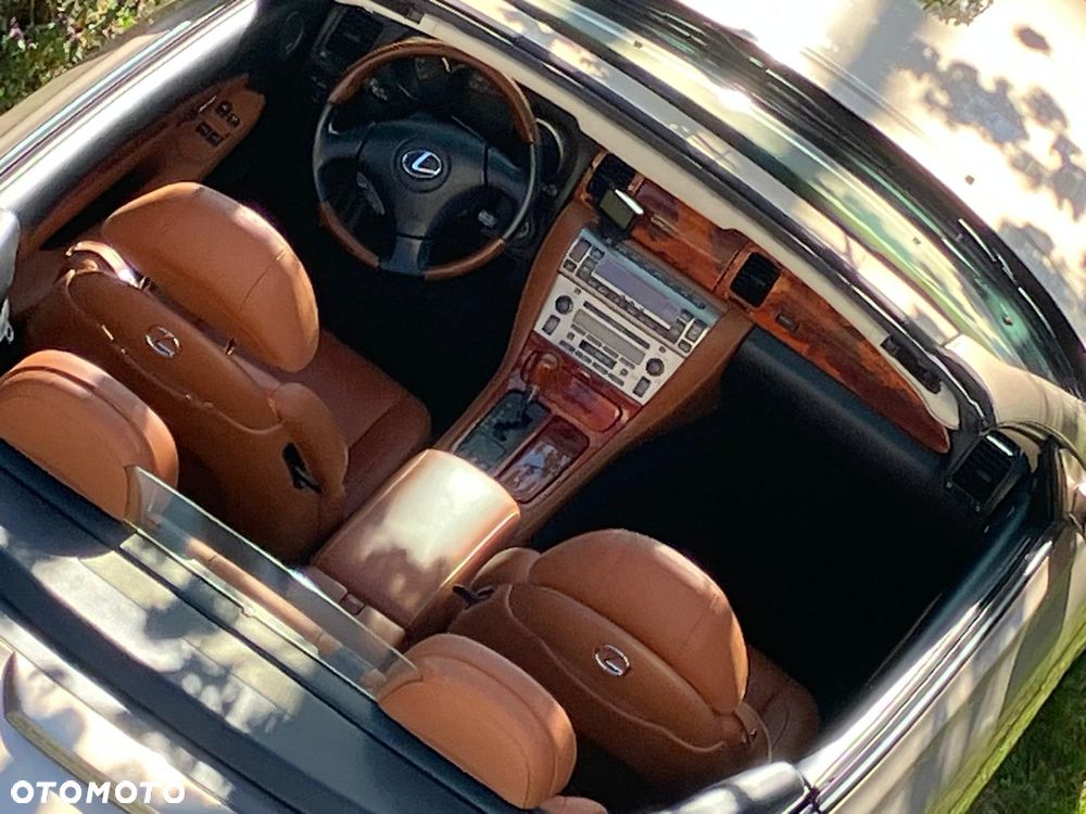 Lexus SC Prestige - 27