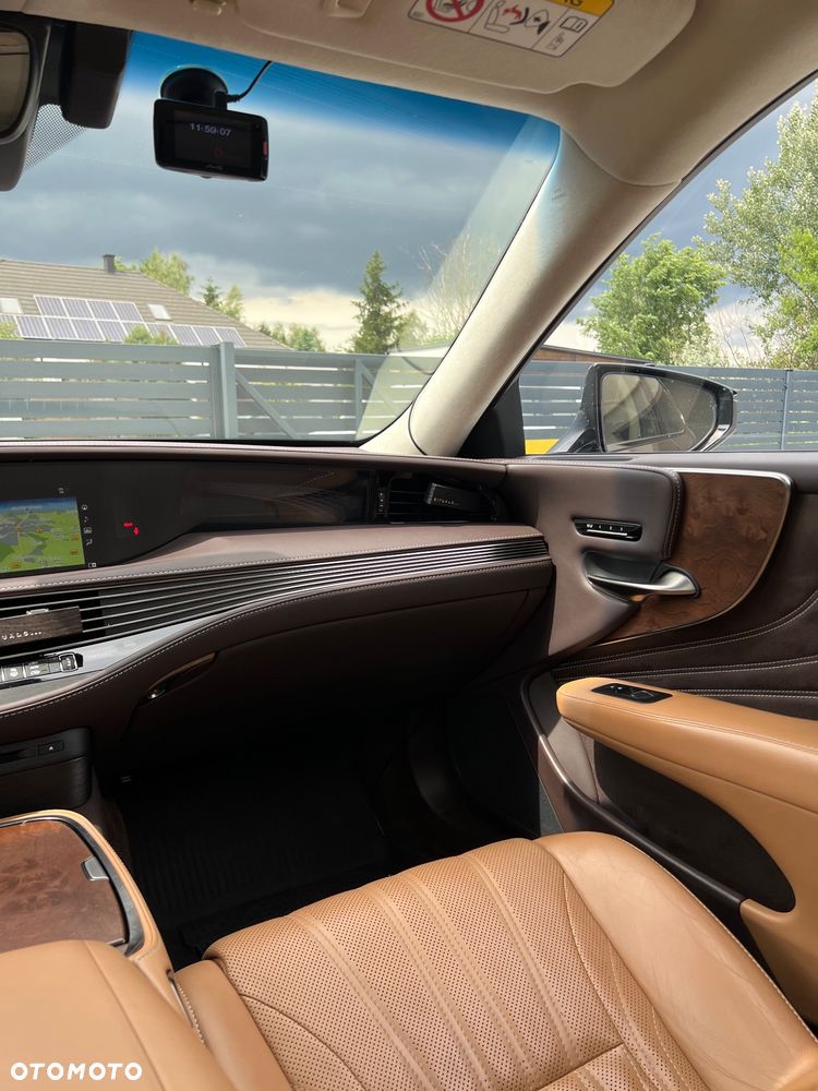 Lexus LS - 25