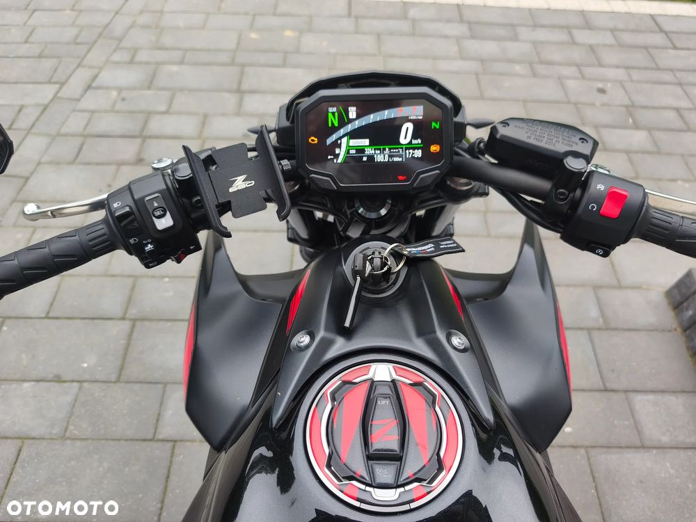 Kawasaki Z 650 - 21