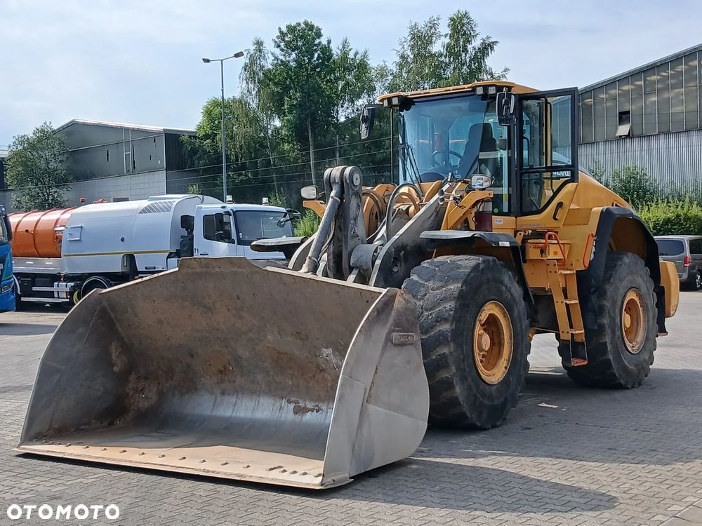 Volvo L180H ŁADOWARKA KOŁOWA