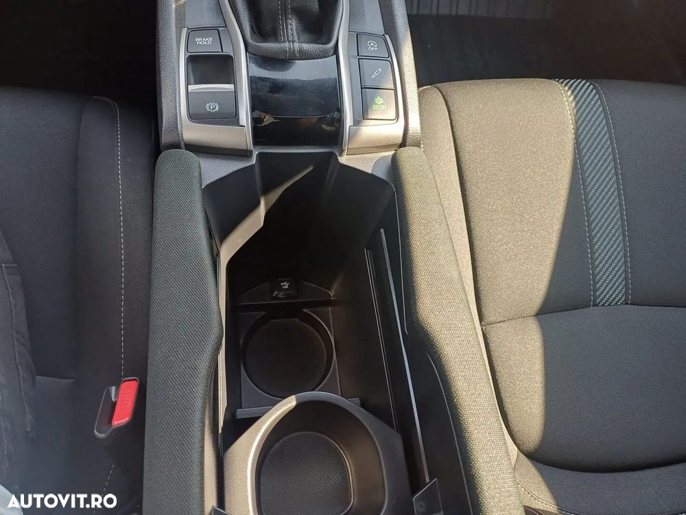 Honda Civic 1.5 VTEC Turbo Sport Plus - 23