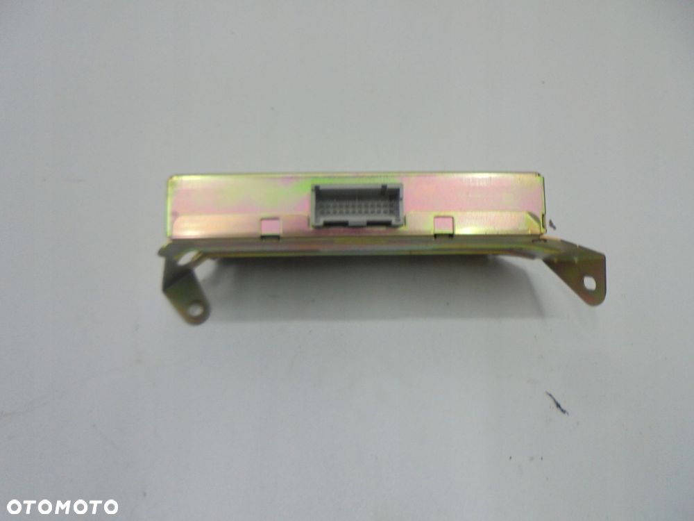 chevrolet corvette c5 wzmacniacz audio bose 97-04r - 2