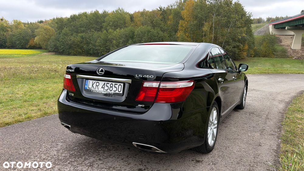Lexus LS - 25