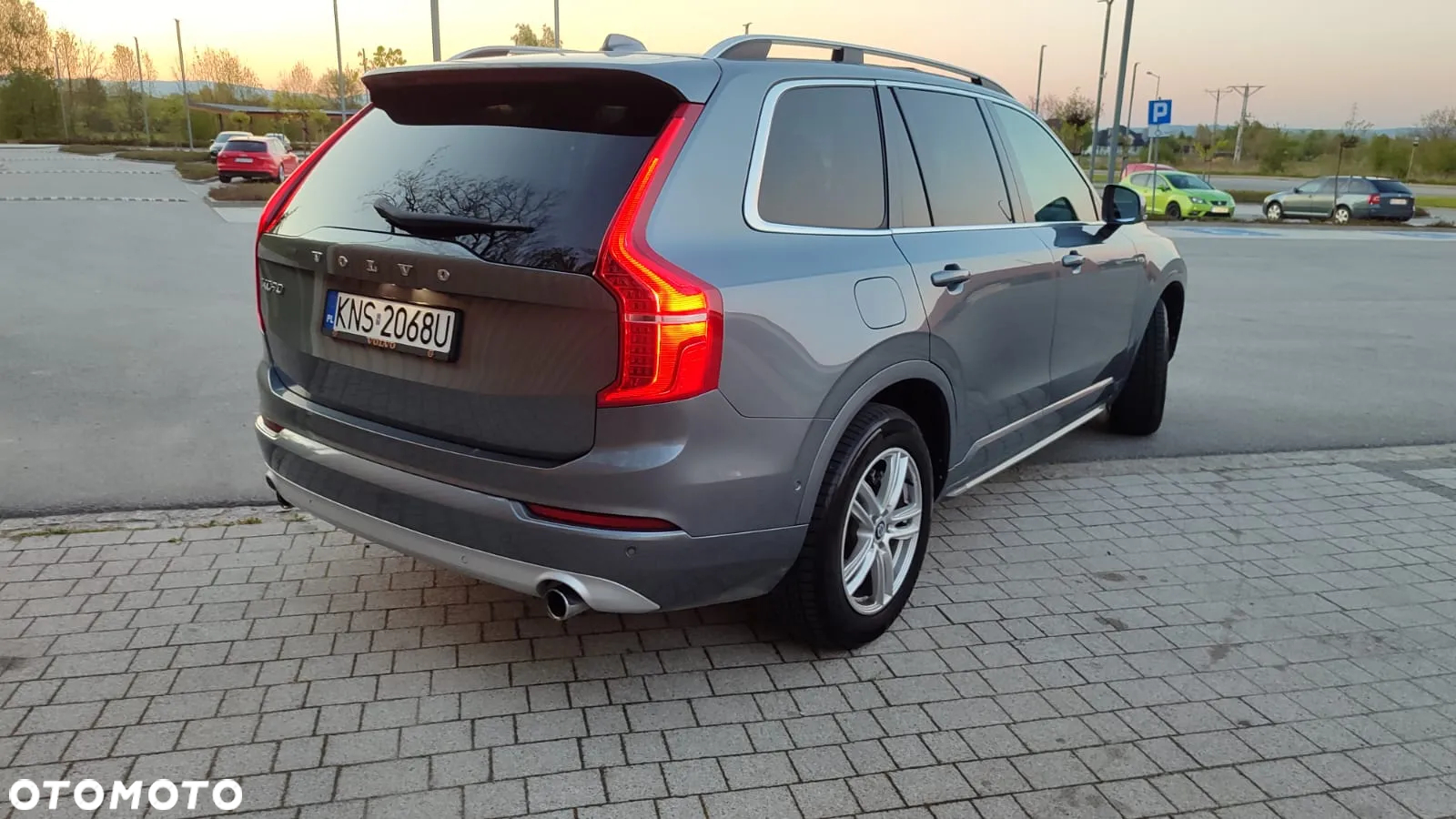 Volvo XC 90 B5 D AWD Geartronic Momentum - 10
