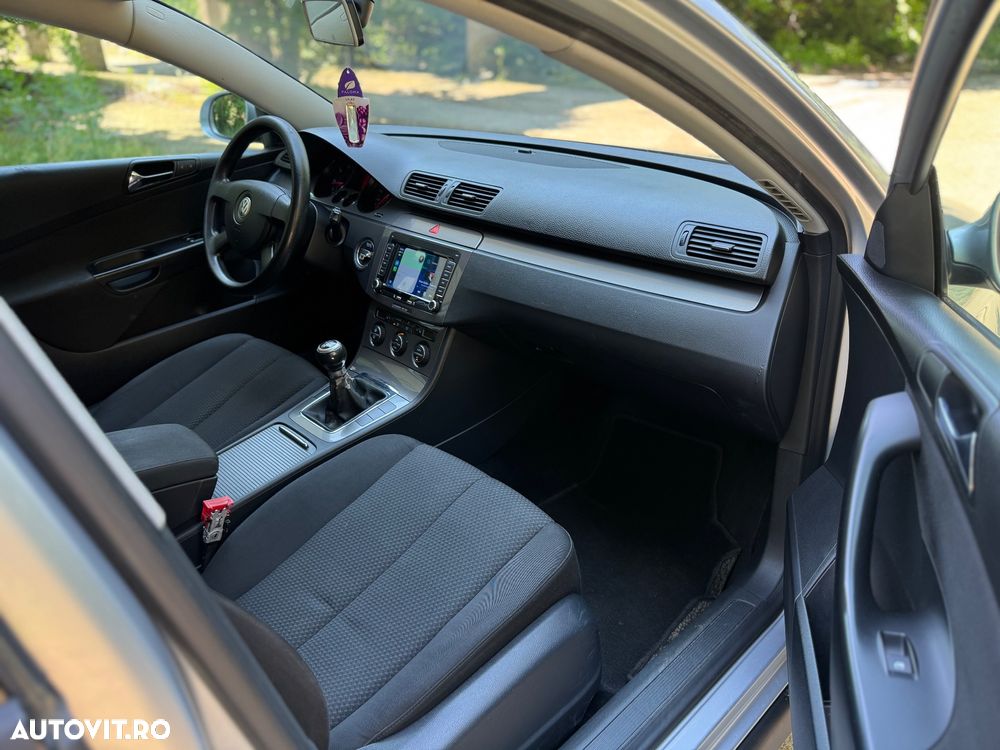Volkswagen Passat 1.9 TDI Comfortline - 27